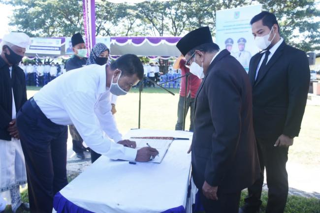 Bupati Lombok Utara Lantik 269 Anggota BPD se-KLU